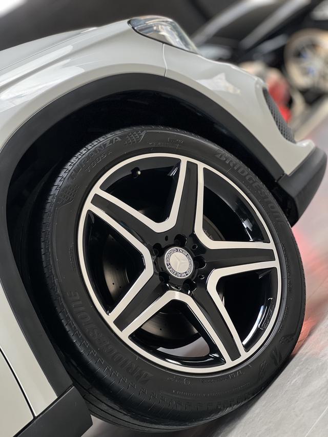 Benz GLA250 AMG 12