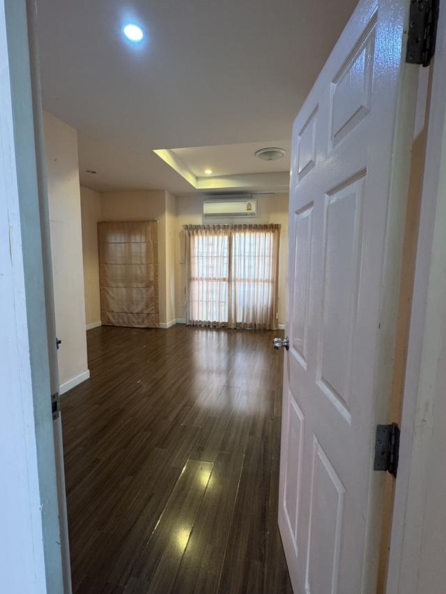 ให้เช่า บ้านทาวน์เฮาส์หลังมุม ไซส์ใหญ่ (36 ตร.วา) 3น3น หมู่บ้านลิฟวิ่ง พาร์ค พระราม5 บางศรีเมือง นนทบุรี 12