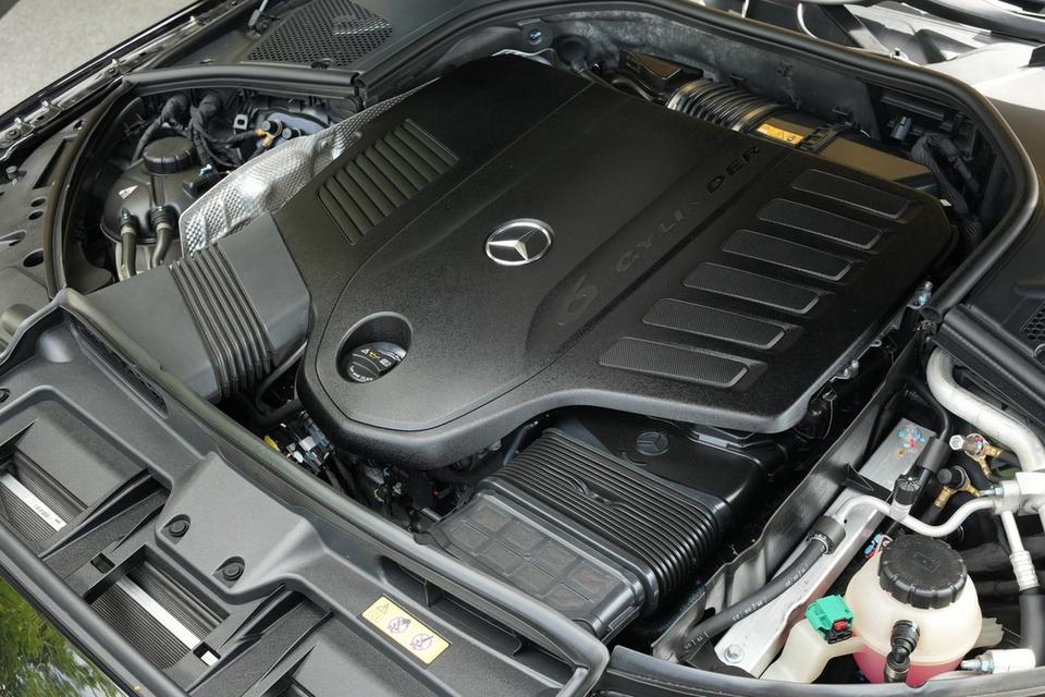 Mercedes-Maybach S580e 2024 รถศูนย์ Benz Thailand Warranty ศูนย์ยังเหลือ รูปที่ 18