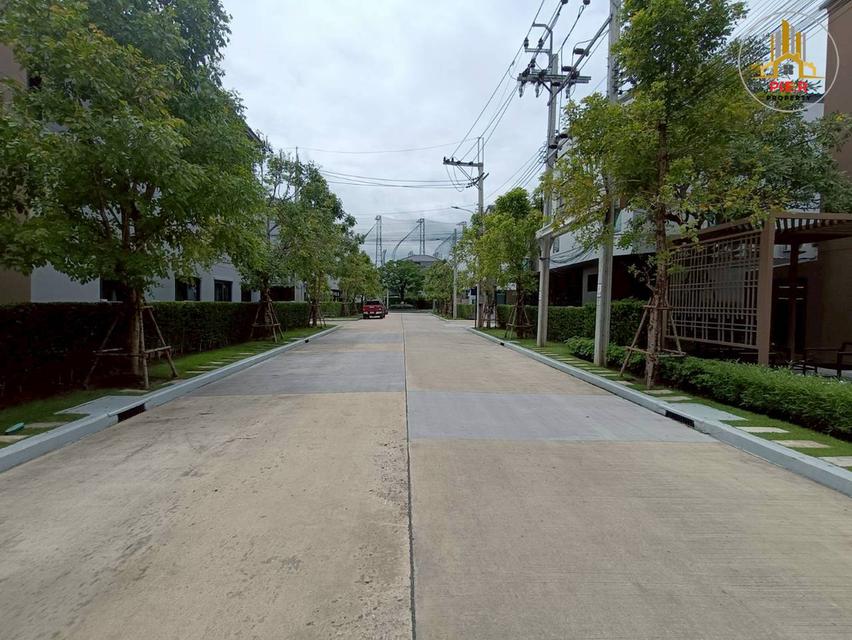 บ้านกลางเมือง พหลโยธิน-วิภาวดี l ทาว์นโฮม 3 ชั้น หลังริม-พร้อมอยู่ ใกล้รถไฟฟ้าสายสีเขียว 5