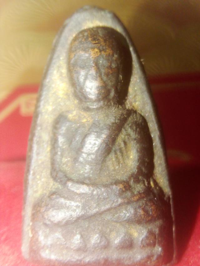 พระหวงปู่ทวดเนื้อว่าน