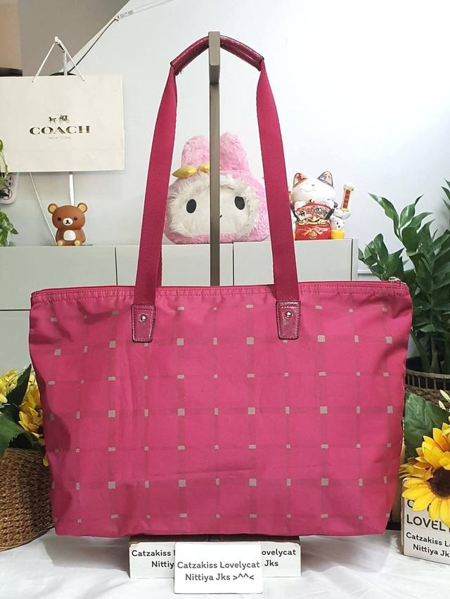 กระเป๋าช้อปปิ้ง Coach รูปย่อยที่ 2