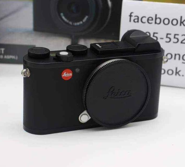 Leica CL Mirrorless Digital Camera  4