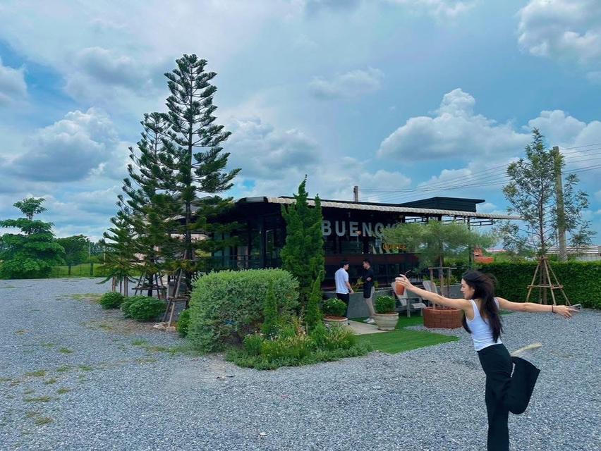 ปล่อยเช่าร้านกาแฟคาเฟ่ติดถนนสุวินทวงศ์ซอยบึงขวางมีที่จอดรถสะดวกสบาย พื้นที่1ไร่2งาน 1