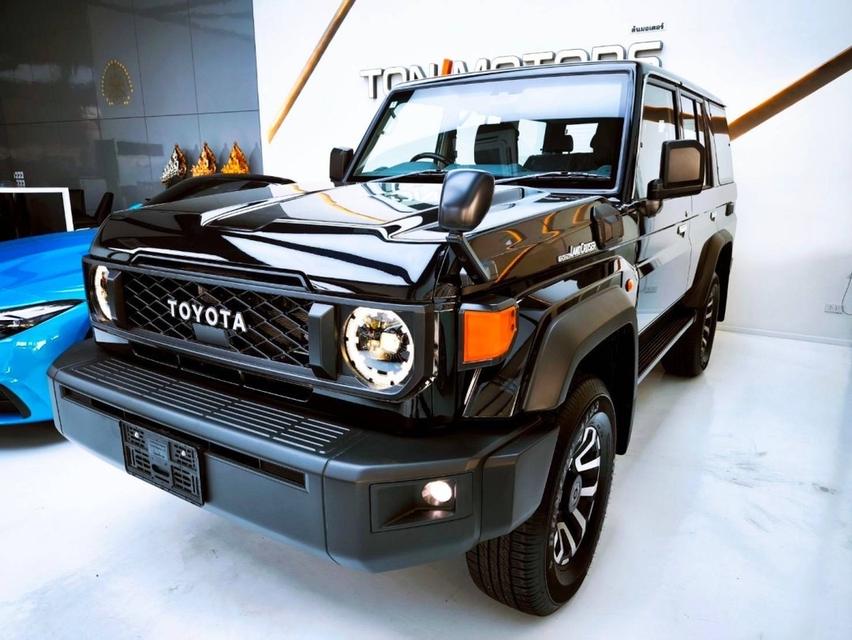 * รถใหม่นำเข้า *2024 Toyota Land Cruiser 70 Series สีดำ 1