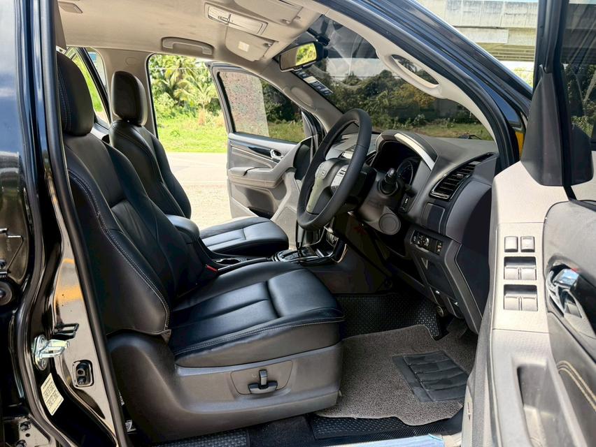 Isuzu Mu-X 3.0 DVD ปี 2016 จด 2017 รูปที่ 7