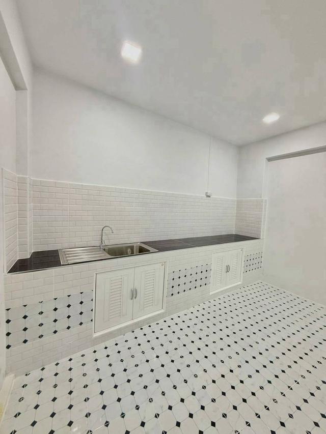 🏠 ขายบ้านทำเลเมืองนนทบุรี 3 นอน 2 น้ำ ต่อเติมเต็มพื้นที่ พร้อมโปรฟรีโอน! 12
