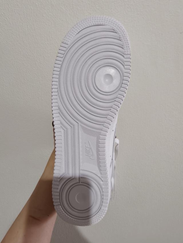 Nike Air Force 1 Supreme รูปที่ 6