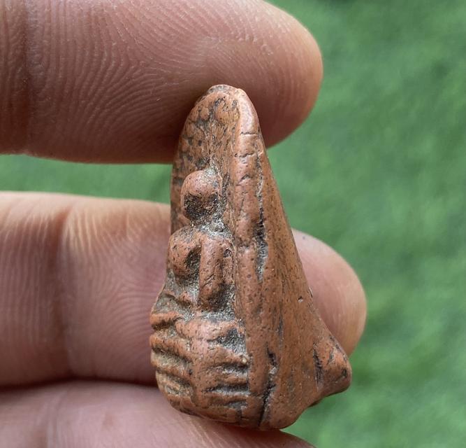 พระคงแดง กรุเก่า จังหวัดลำพูน รูปย่อยที่ 3