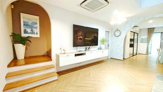 ศรีนครินทร์-พระราม9 ARL บ้านทับช้าง 1.9 กม.ให้เช่าทาวน์โฮม 3 ชั้น กรุงเทพกรีฑา 3นอน 4น้ำ 24ตร.วา. 285ตร.ม. ม.นานาชาติแสต 5