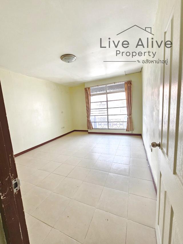 #S-0016 📣📣ขายด่วน!! #ทาวน์โฮมแถวอ่อนนุช80 #พัฒนาการ บ้านเปล่าเหมาะสำหรับทำรีโนเวทเพื่ออยู่อาศัยเอง ทำเลดีมาก 👍 13