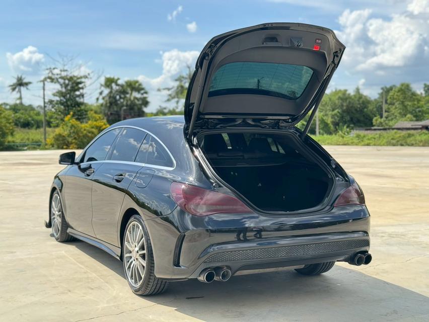 Mercedes Benz CLA250 Shooting Brake AMG Dynamic ปี 2015 16