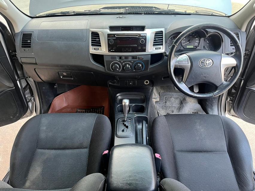 Toyota Hilux VIGO Champ Double Cab 2.5 E Prerunner AT ปี 2015 3