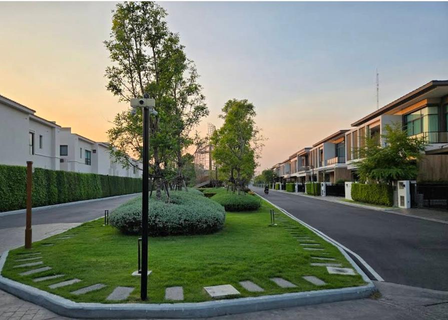 Luxury Family House for Rent Bangkok Boulevard Bangna-km5 2