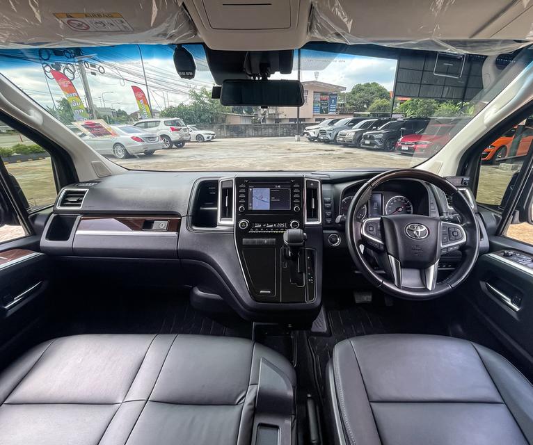 Toyota Majesty 2.8Grande ปี20 11