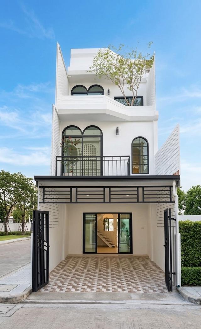 ขายทาวน์โฮม 3 ชั้น 16.5 ตรว. สุทธิสาร-รัชดา-ห้วยขวาง ใกล้mrt,bts ใจกลางเมือง เดินทางสะดวก พร้อมเข้าอยู่ 1