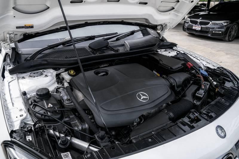รหัสรถ 67GG8909 #Mercedes #Benz #GLA 250 AMG Night Edition ปี 2020* สีขาว รูปที่ 10