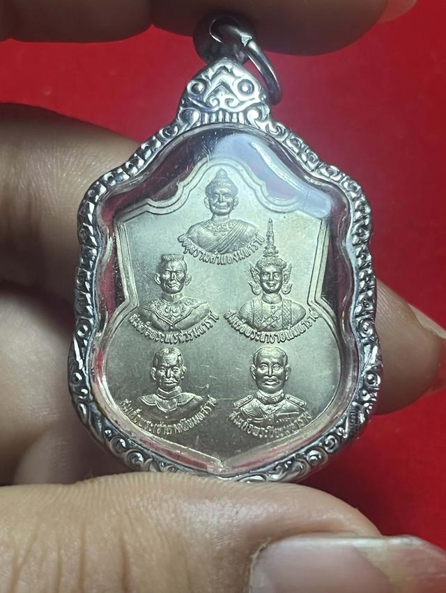 เหรียญ 5 มหาเทพ-มหาราชแห่งประวัติศาสตร์ชาติไทย เนื้อทองแดง ปี 2545 ลพ.อนันต์ เทพเจ้าแห่งความเมตตาแห่งวัดดอนจั่น รูปย่อยที่ 2