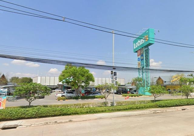 ตลาดถนนคนเดินไนท์ สีคิ้ว 330 ม. ให้เช่าอาคารพาณิชย์ 3 ชั้น 2 คูหา หัวมุม 52 ตร.วา. รร.ประสารวิทยา ติดถนนใหญ่ 2 นอน 2 น้ำ 5