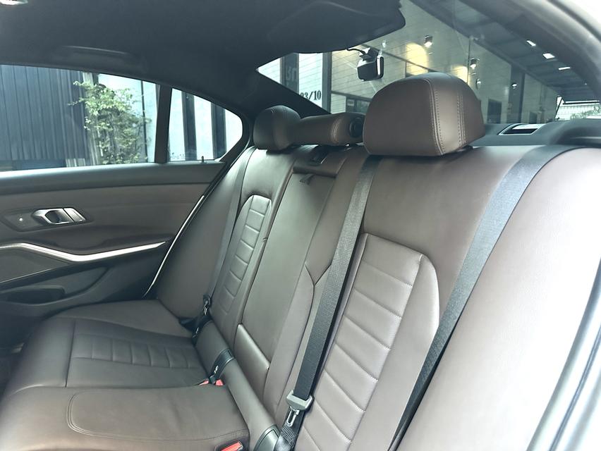 BMW 330e Plug-in Hybrid M Sport ปี2020 รถมือเดียว ไมล์น้อย 14