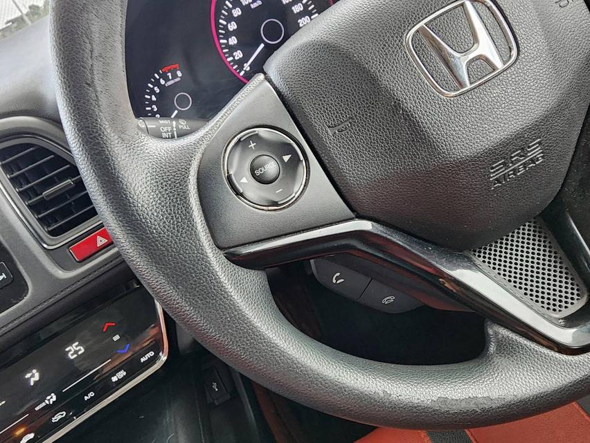  ด่วนๆ Honda Hrv 1.8S A/T ปี 2015 รถสวยขายมาก โครตคุ้ม 12