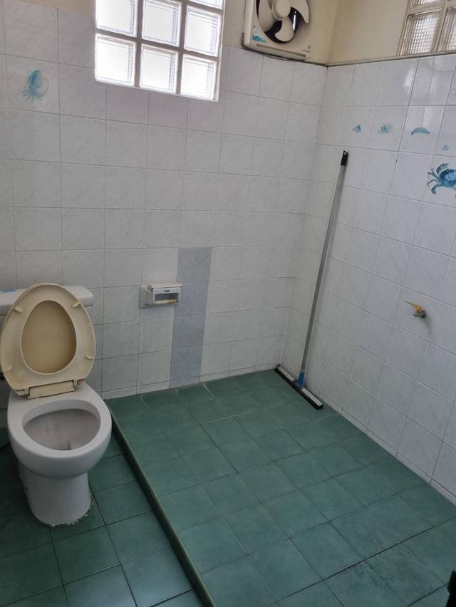 ขายทาวเฮาส์ 2 ชั้น ต่อเติม 3 ชั้น ด้านหน้าต่อเติมทำร้านค้าธงฟ้าประชารัฐ 10