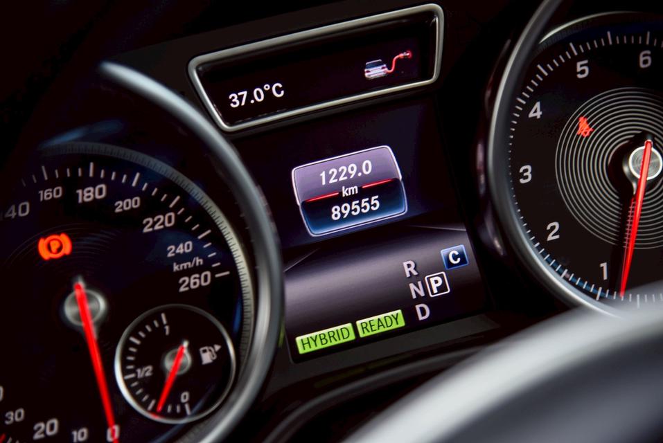 รหัสรถ CBL6075 Mercedes-Benz GLE500e 4Matic AMG Dynamic W166 AT 2018 18