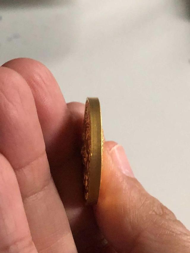 เหรียญเทพเจ้านาจา 9 มังกร ปี 51กะไหล่ทอง กลมเล็ก วิหารเทพสถิตพระกิติเฉลิม เดิมๆพร้อมกล่อง (ขอนัดรับ กทม. บางบอน)