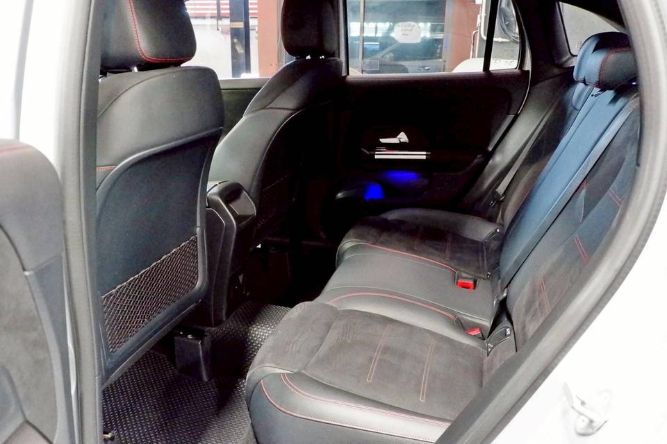 Mercedes Benz GLA200 AMG Dynamic ปี 2021 14