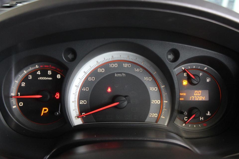 รหัสรถ TKG8328 ISUZU MU7 2.0 PRIMO ปี 2010 3