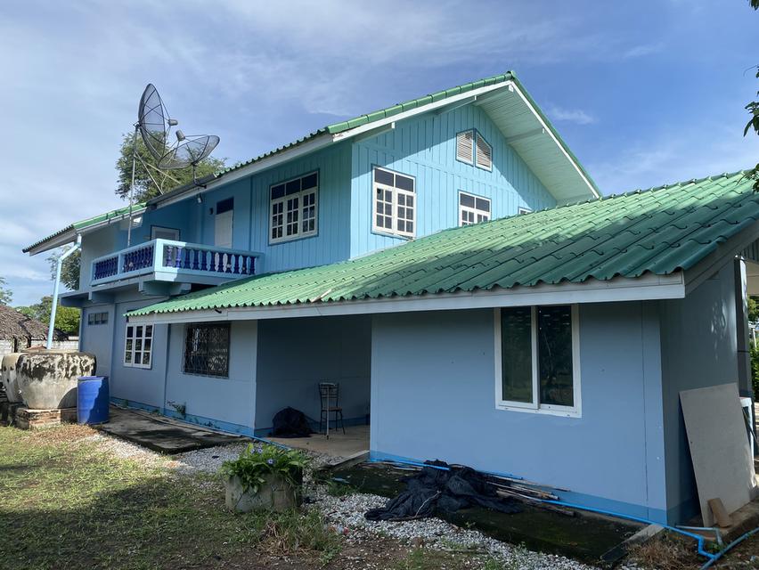 จรูญ ขายบ้านเดี่ยว 2 ชั้น 4 ห้องนอน 2 ห้องน้ำ บ้านอยู่หลังโรงเรียน 2กิโลเมตร ถึงเซเว่น.  0815554264 4