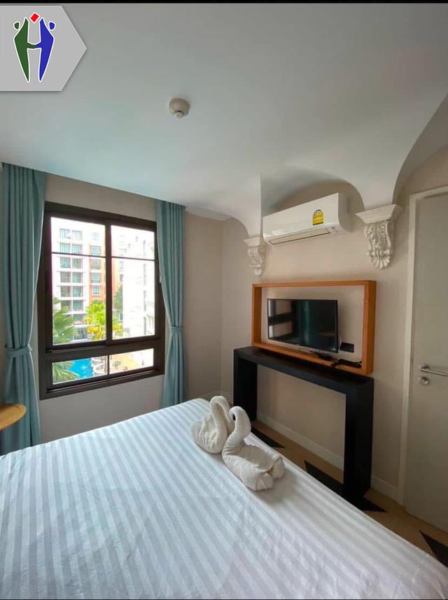 เอสปัญน่า คอนโด จอมเทียนพัทยาให้เช่า  •	ขนาด 35 ตารางเมตร, 1 ห้องนอน 1 ห้องน้ำ •	ทีวี, 2 แอร์, ตู้เย็น, ไมโครเวฟ •	บิ๊วอินครัวยุโรป เฟอร์นิเจอร์ครบชุด 8