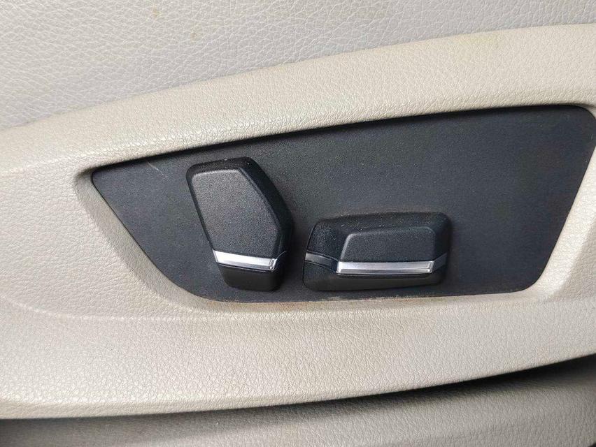 รหัสรถ WMT53 BMW 523i ปี 2014 10