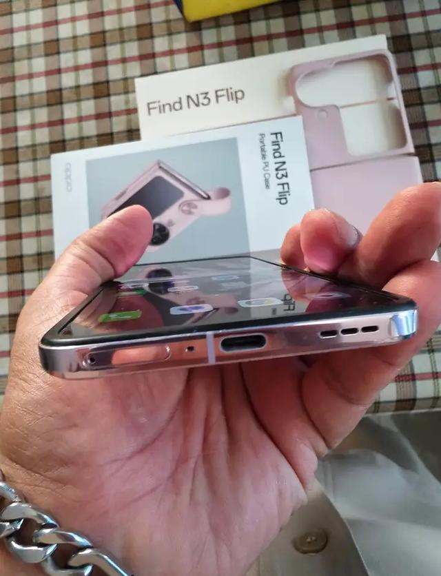 พร้อมขาย OPPO Find N3 Flip 4