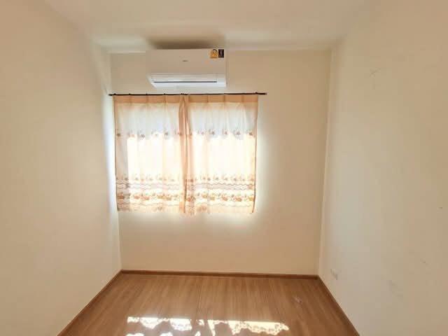 ขาย / ให้เช่า ทาวน์เฮาส์ 2 ชั้น พร้อมเข้าอยู่ 4