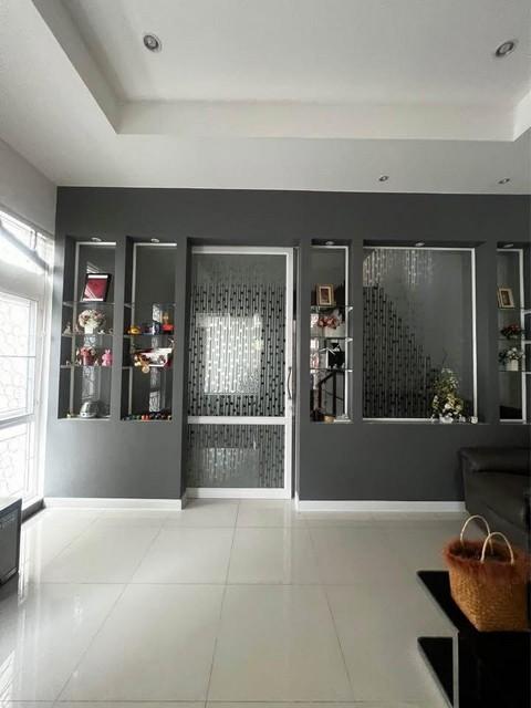 ให้เช่าทาวน์โฮม หมู่บ้าน ศิรินโฮม ซอยลาดพร้าว101 หลังมุม Sirin Home Latphrao เดินทางสะดวก
