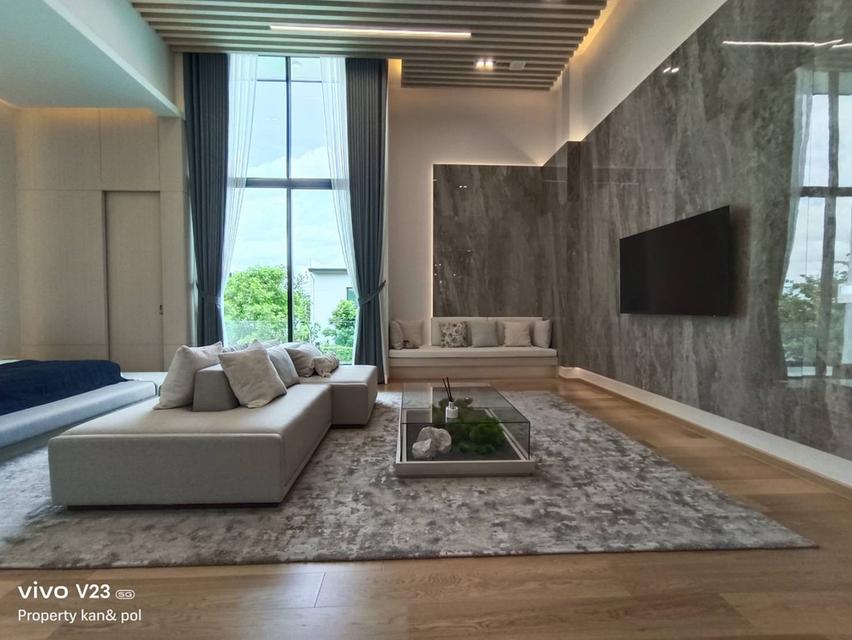 ขายบ้านเดี่ยวหรู Private Pool Villa บ้านใหญ่ 238 ตร.ว. พื้นที่ใช้สอยกว่า 720 ตร.ม. มาพร้อม 4 ห้องนอน* และที่จอดรถมากกว่า 6 คัน*  18