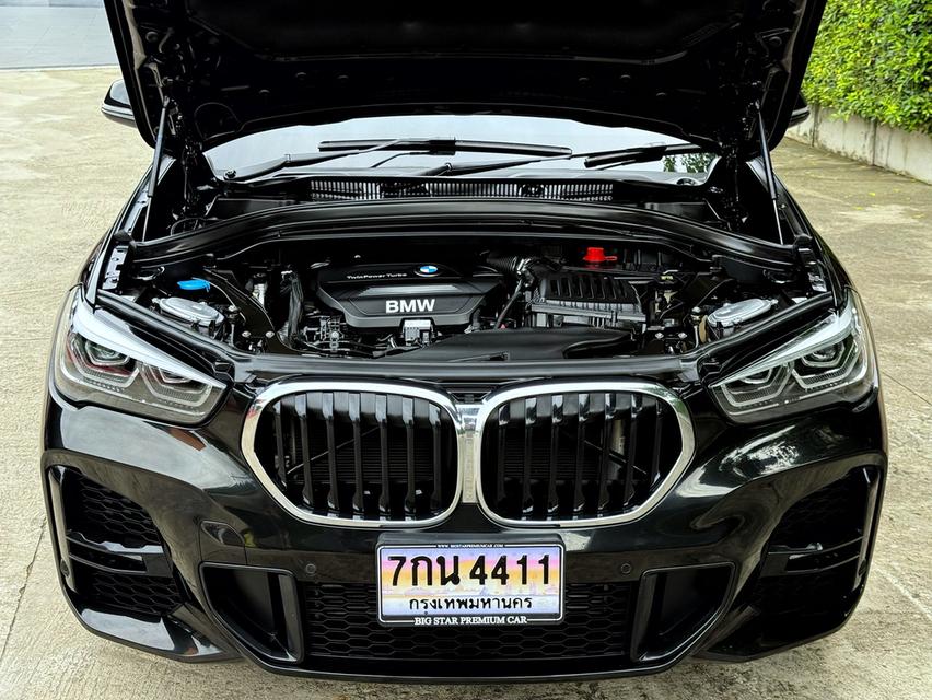 2021 BMW X1 20D MSPORT LCI รถมือเดียวออกป้ายแดง รถวิ่งน้อย เข้าศูนย์ทุกระยะ รถยังมีวารันตีศูนย์เหลืออีกนานครับ 10