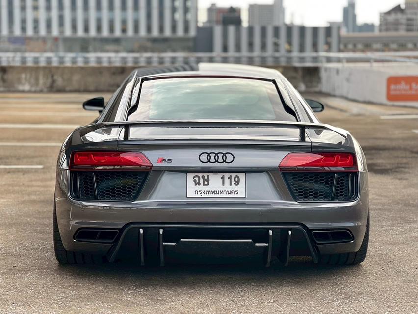 Audi R8 v10 performance 4