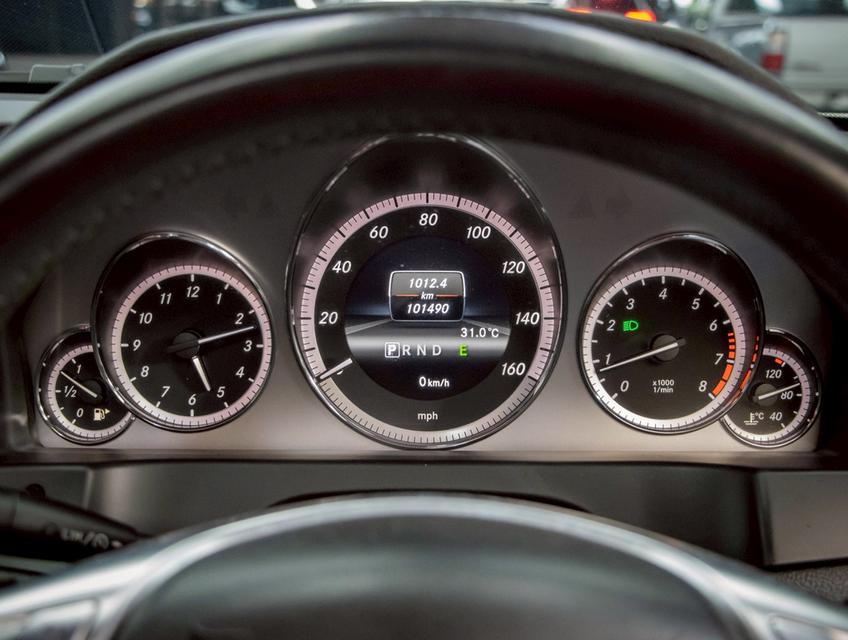 BENZ E200 1.8 CGI COUPE ปี2013รถบ้านแท้ มือเดียว ใช้งานน้อย รูปที่ 6