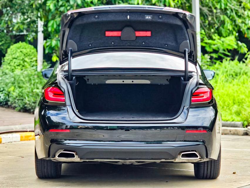 bmw 530e 10