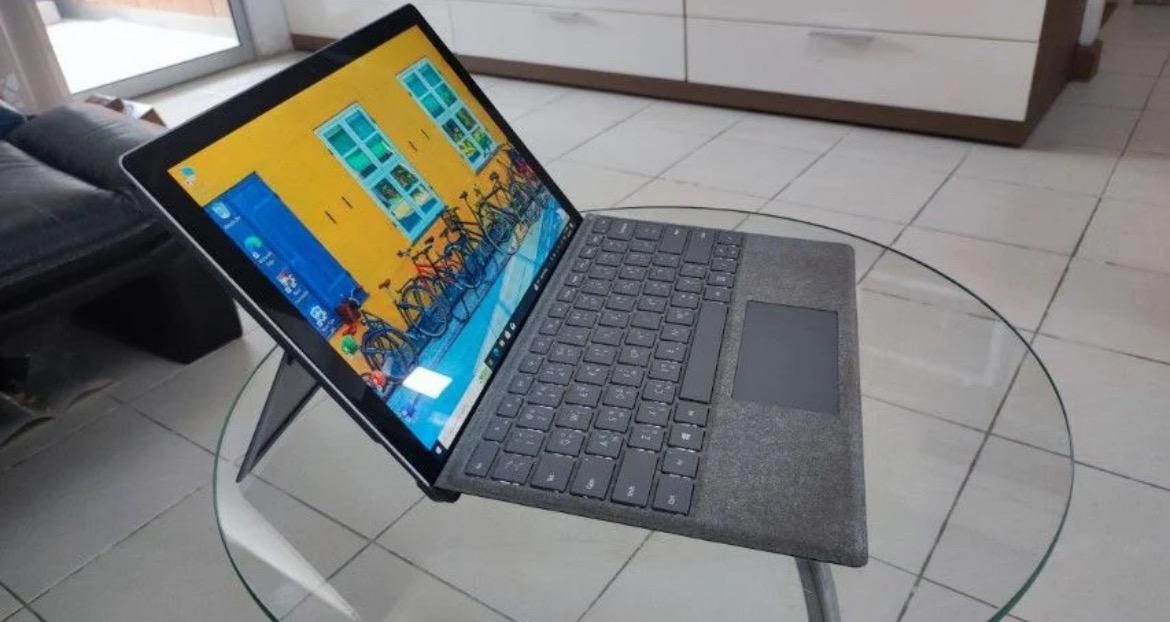 โน้ตบุ๊ค Microsoft Surface Pro 5 LTE มือ 2 2