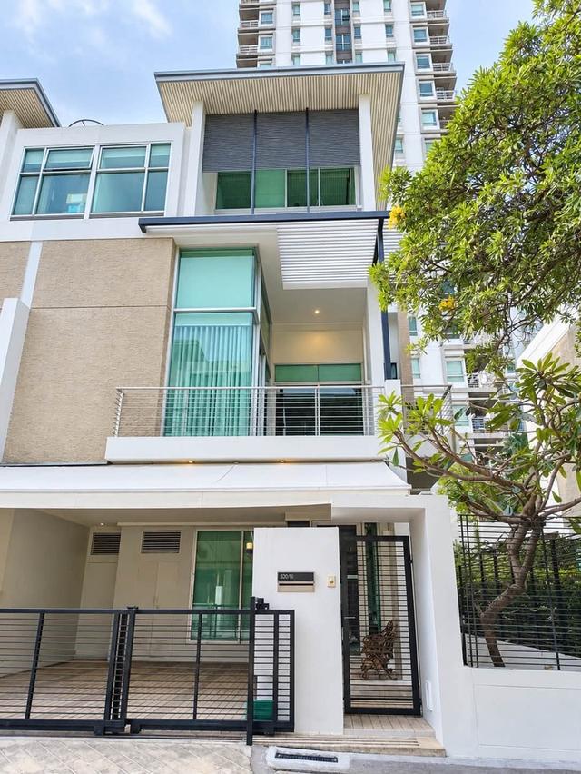 ให้เช่า Townhome 3 ชั้น  The Landmark Residence รัชดา-ลาดพร้าว ตกแต่งพร้อมเข้าอยู่ 1