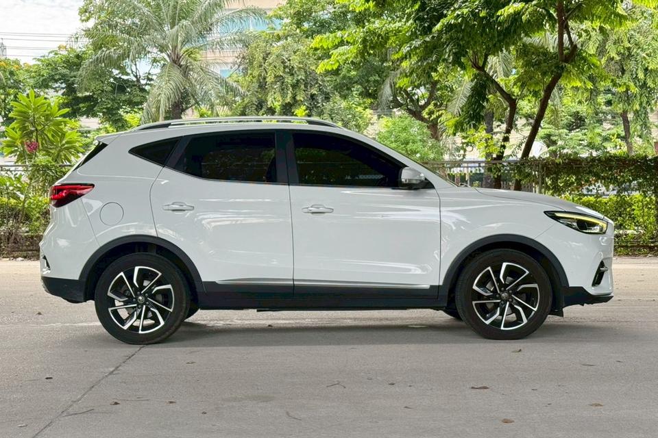 2021 MG ZS 1.5 X+ Sunroof AT มือเดียวป้ายแดง รูปย่อยที่ 4