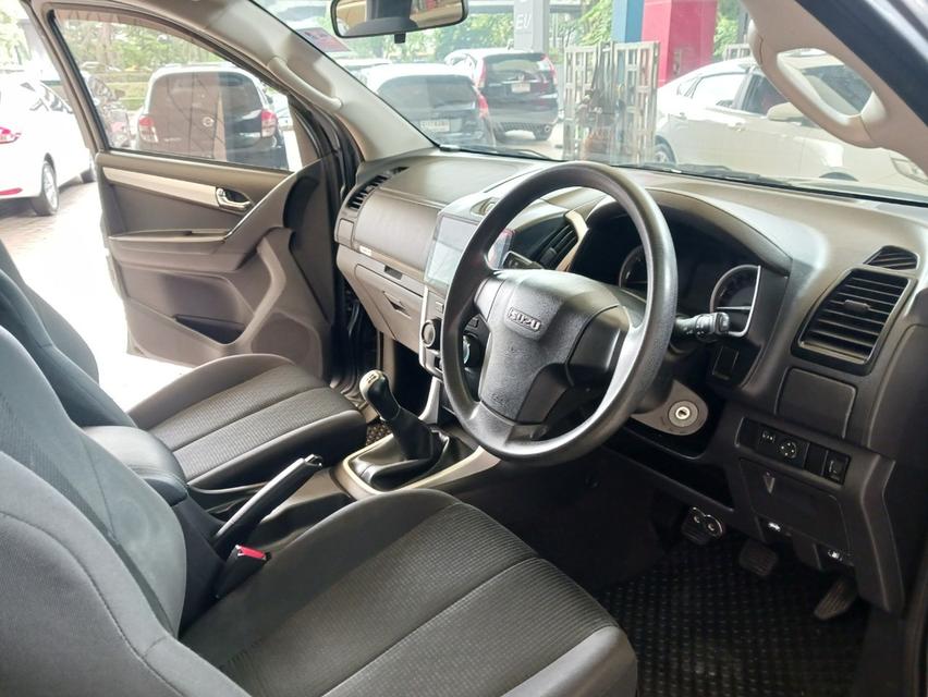 ขายรถ Isuzu D-max 1.9L ddi Space-cab Hi-Lander ปี 2018 สีเทา เกียร์ธรรมดา  13