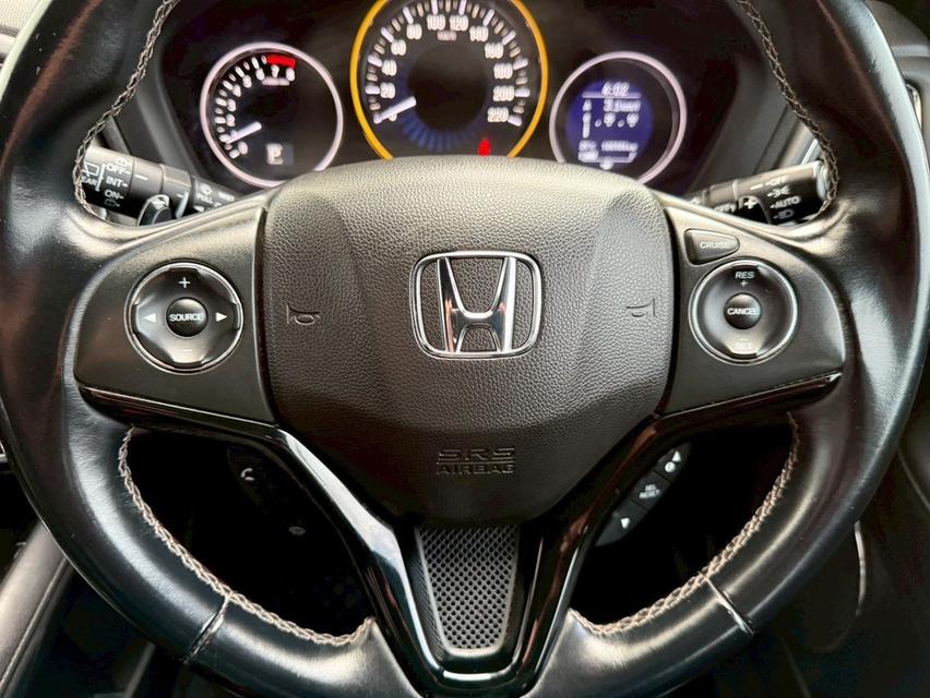 HONDA HRV 1.8RS TOP 2019 สีแดง MINOR CHANGE มือเดียวป้ายแดง 8