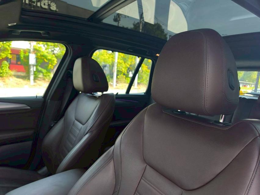 รหัสรถ PEAT794 2021 BMW X3 xdrive30e M Sport 9