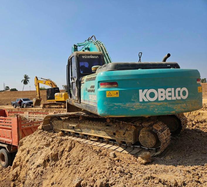 ขายรถแม็คโคร Kobelco SK210 มือสอง 2