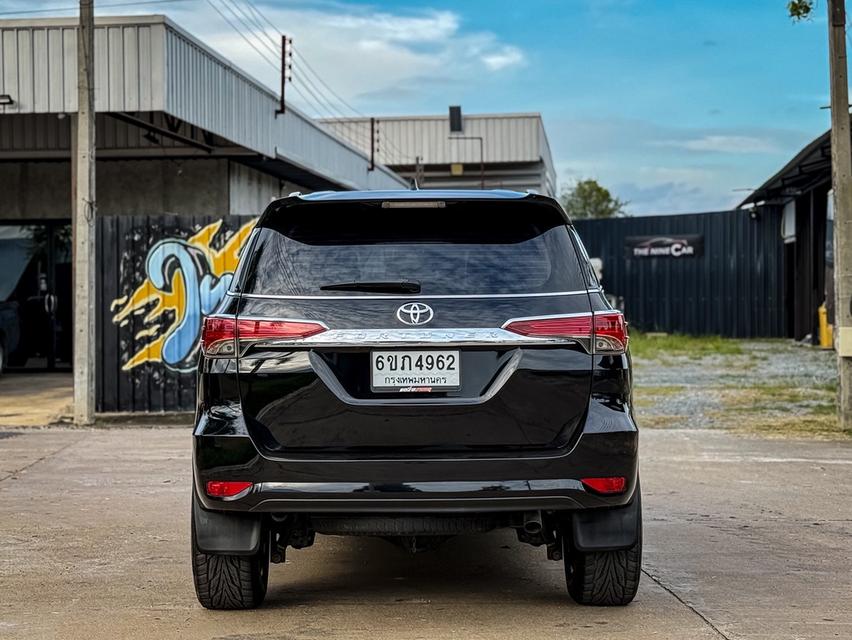 Toyota Fortuner 2.4V ปี16 5