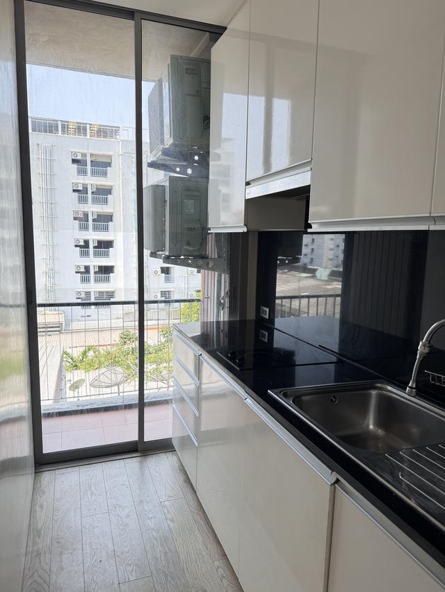 ปล่อยด่วน! เจ้าของขายเอง คอนโดใกล้รถไฟฟ้า มีที่จอดรถส่วนตัว 8